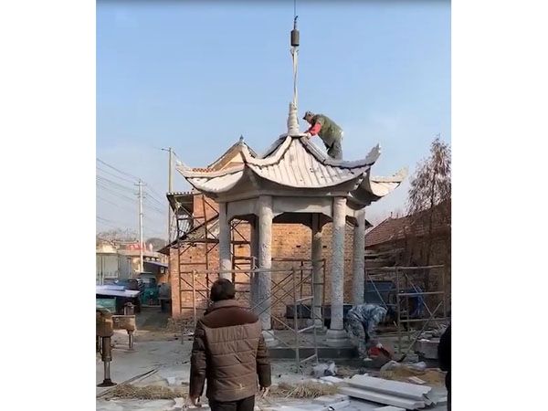 嘉祥县五洋石雕厂-青石单层六角凉亭安装完成